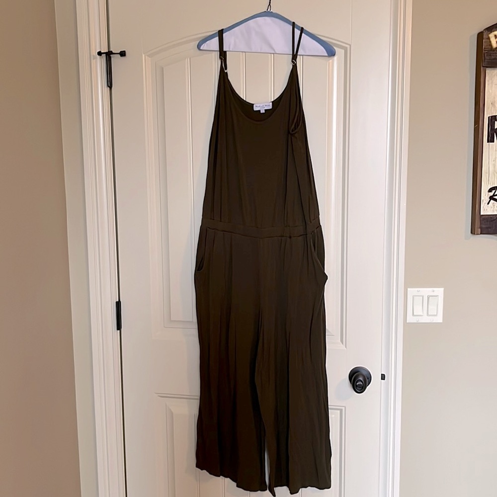 Micheal Stars cropped length romper